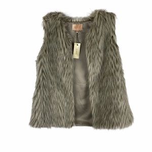 SKIES ARE  BLUE Faux Fur  Vest